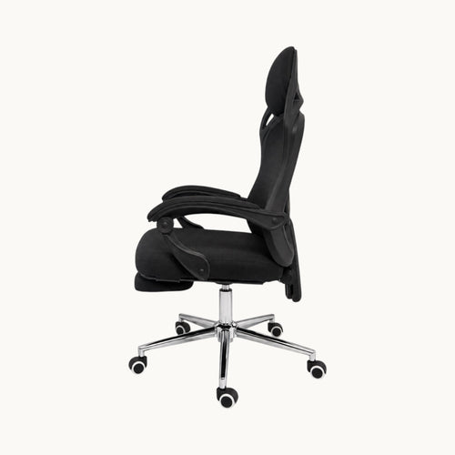 Silla ergonómica SIT Ergo de respaldo alto en malla negra con soporte lumbar, apoyabrazos y base cromada giratoria.